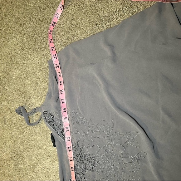 Torrid Grey Embroidered Tiered Boho Tank Top Women’s Plus Size 1 Flowy Casual - Picture 7 of 7